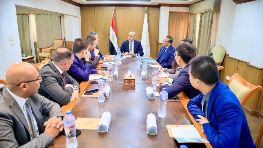 وزير التربية والتعليم يبحث مع «هواوي» تعزيز التعاون في تطوير البنية التكنولوجية للمنظومة التعليمية