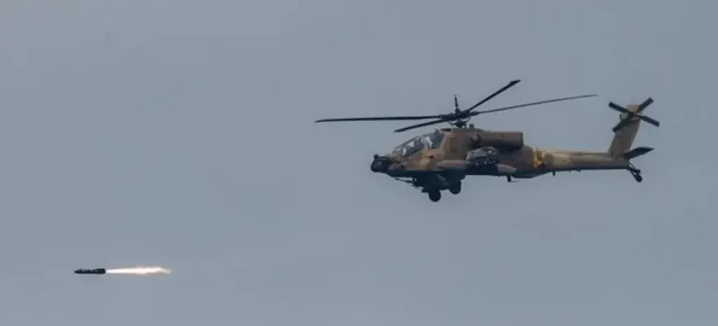 تل أبيب: مروحية قتالية تطلق ذخيرة في أحد المواقع نتيجة خطأ بشري