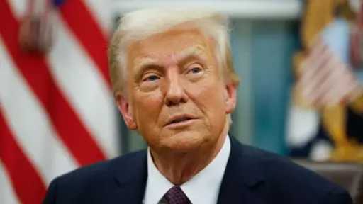 ترامب يشن هجوما على صحيفة نيويورك تايمز بسبب الناتو