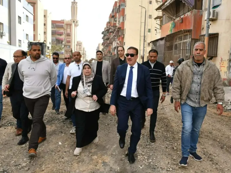 محافظ بورسعيد يتفقد تطوير البنية التحتية بمنطقة الإسراء في الضواحي