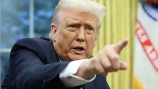 عزل الرئيس الإمريكي من منصبة بموجب تعديل المادة 25 من الدستور