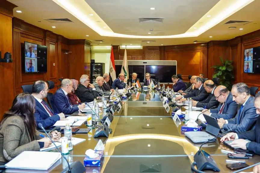وزير التخطيط والتنمية الاقتصادية يترأس اجتماع مجلس إدارة بنك الاستثمار القومي