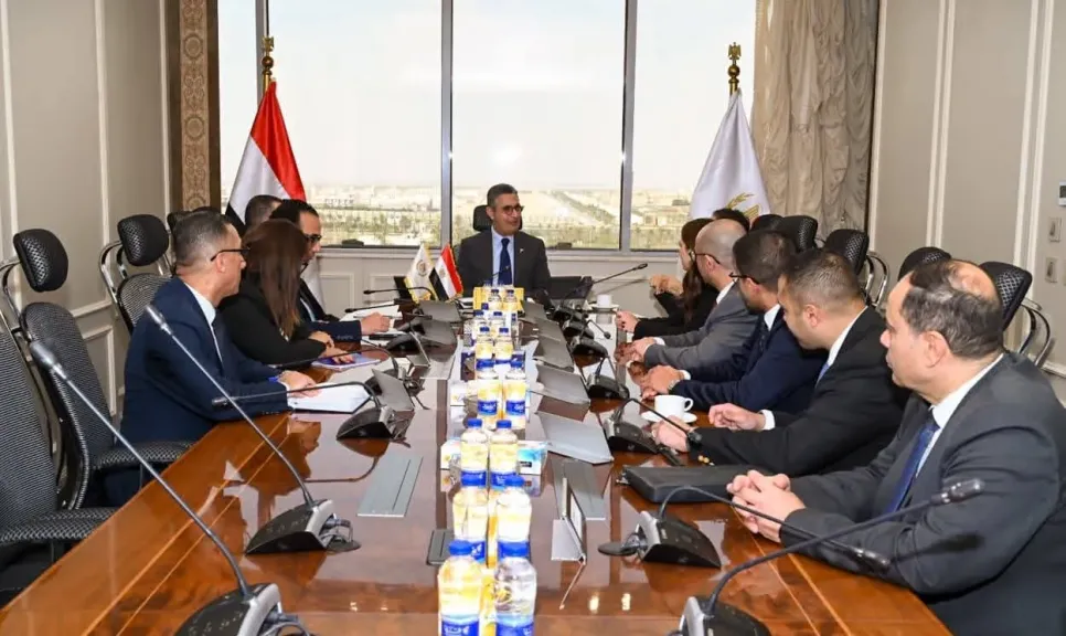 وزير التموين يبحث سبل تعزيز التحول الرقمي وتطوير منظومة الخدمات التموينية