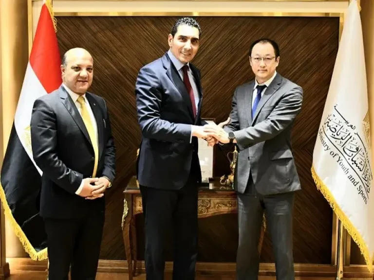 وزير الرياضة يبحث التعاون المشترك مع كبري الشركات الصينية للمعدات الرياضية