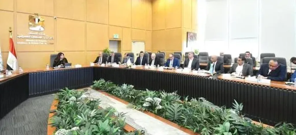 الإسكان: البحث عن آليات دعم شركات المقاولات وضمان استمرارية المشروعات وجودتها