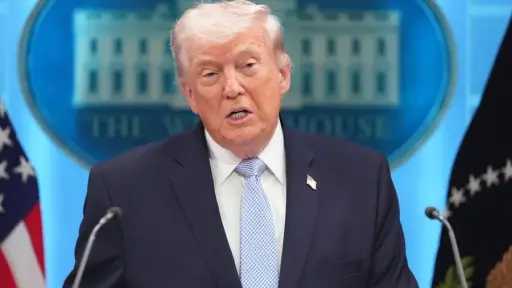 ترامب: إنقاذ الطيارين داخل إيران من أخطر العمليات.. وتفجير طائرتين لمنع وقوع التكنولوجيا في أيدي الإيرانيين