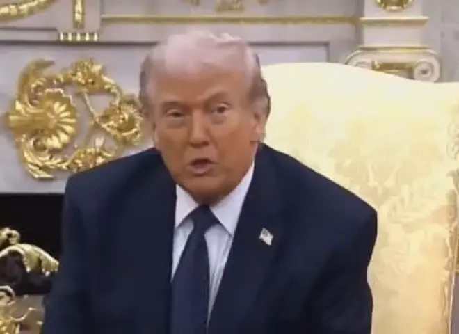 ترامب يكشف كواليس إنقاذ الطيارين من إيران وسبب تفجير طائرتين خلال العملية