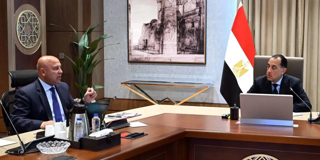 رئيس الوزراء يلتقي وزير النقل لبحث عدد من الملفات