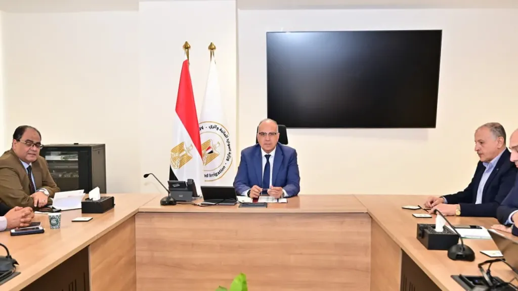 د. سويلم يتابع الموقف المائي وحالة الري بمحافظة أسوان، والاستعداد لموسم أقصى الاحتياجات المقبل