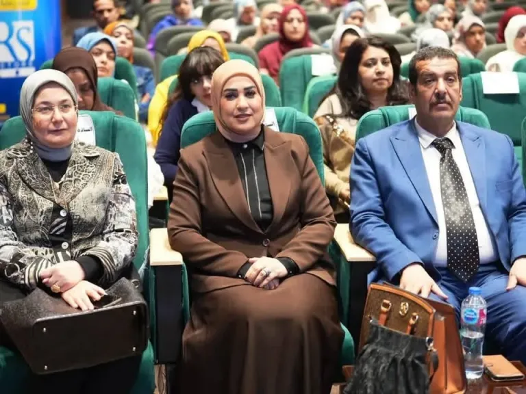القومي للمرأة يشارك في احتفالية تكريم الأمهات المثاليات بأسيوط