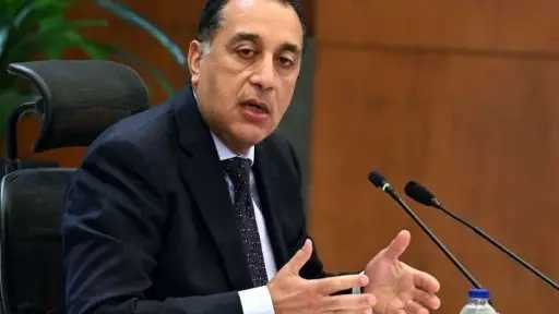 تمتد لـ11 مساءً.. رئيس الوزراء يعلن تعديل مواعيد غلق المحال التجارية حتى 27 أبريل