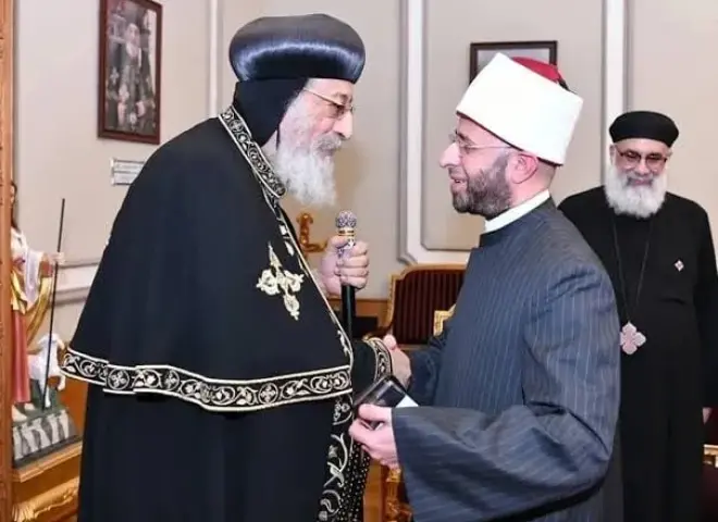 وزير الأوقاف مهنئا البابا تواضروس الثاني: الأعياد فرصة لتعزيز قيم المحبة