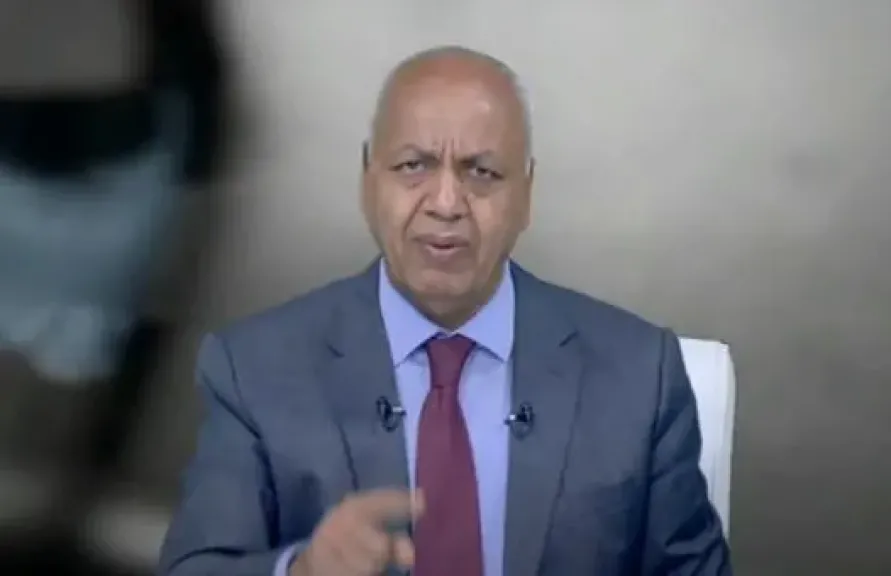 مصطفى بكري: قلوبنا مع أي ضربة وجهت لإسرائيل لكننا ضد أي هجوم يستهدف دولنا العربية