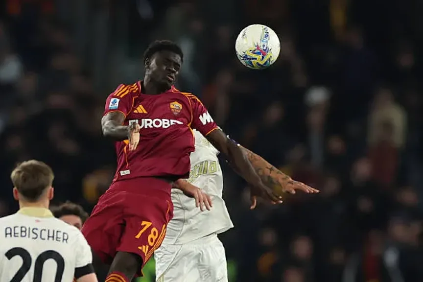 ثلاثية مالين تقود روما لفوز مريح على بيزا وتعزز حظوظه في سباق القمة