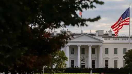 البيت الأبيض ينفي اتفاقا مع إيران على الإفراج عن الأصول المجمّدة