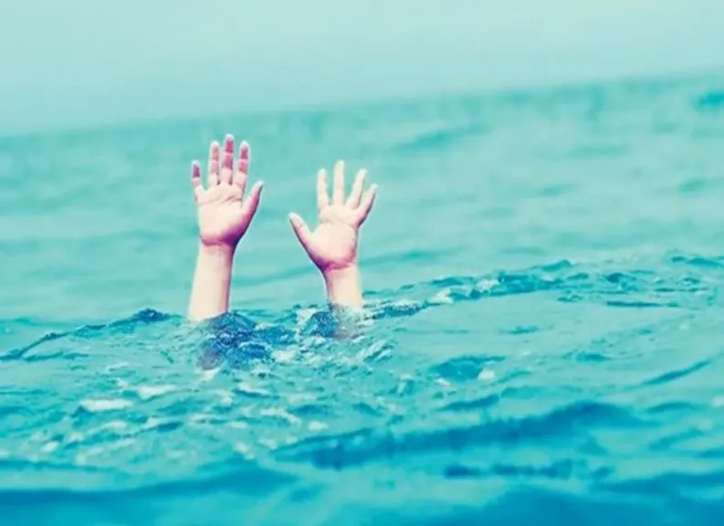 مصرع طفلتين من عائلة واحدة غرقا فى إحدى شواطئ الضبعة بمطروح