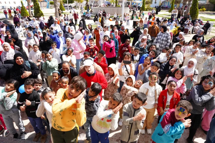 محافظ مطروح يتابع احتفالات عيد الربيع بحديقة كليوباترا وسط أجواء من البهجة والسعادة للاطفال المشاركين