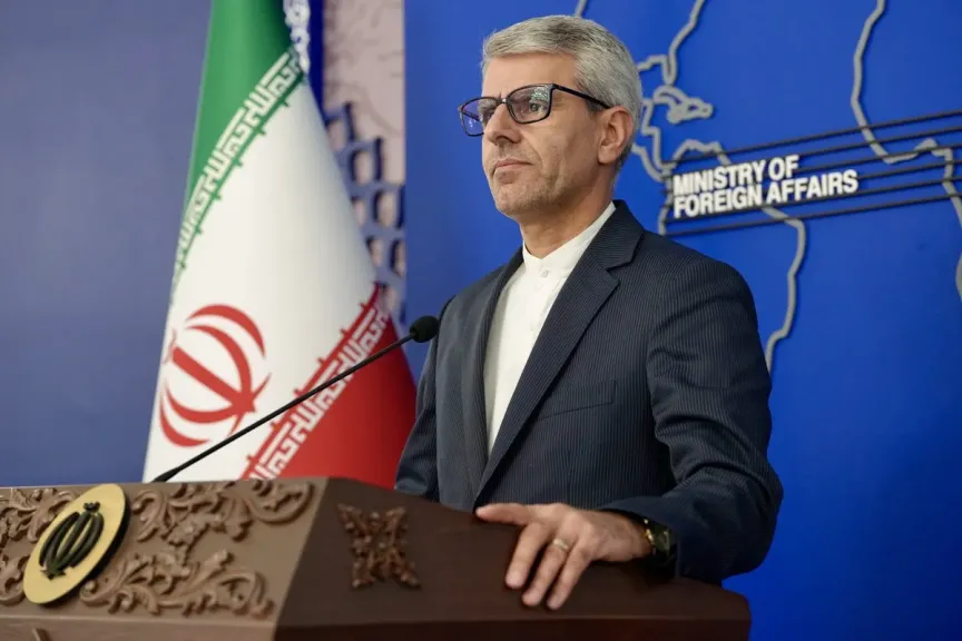 إيران ترد على تهديد ترامب بفرض حصار بحري: هل من المنطقي أن تقطع أنفك لتغيظ وجهك؟