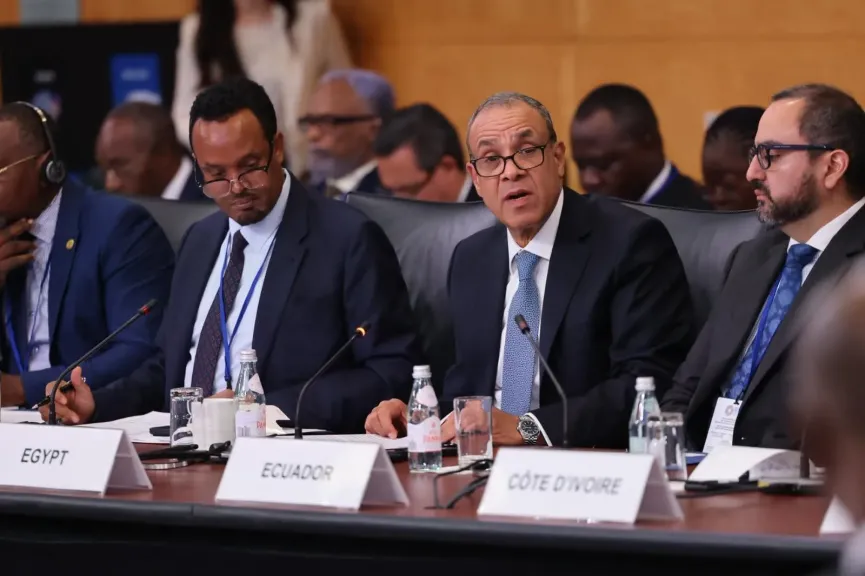 وزير الخارجية يشارك في اجتماع وزراء ومحافظي مجموعة الأربع والعشرين G24