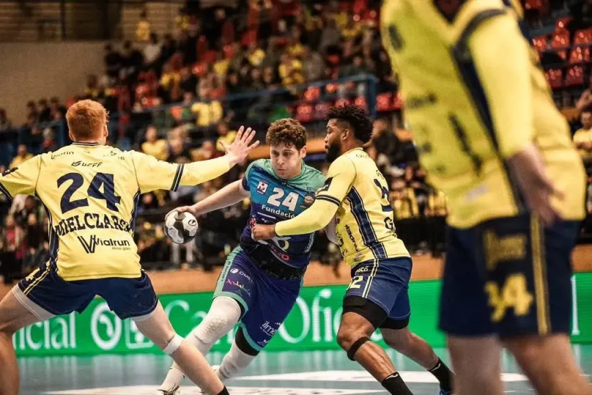 إصابة يوسف لؤلؤ قائد منتخب الشباب لكرة اليد