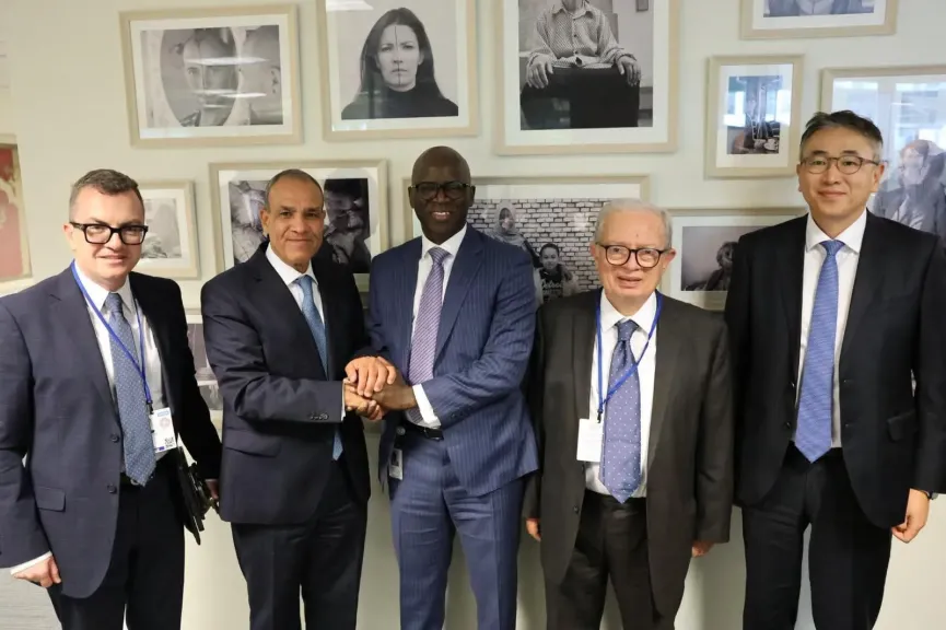 وزير الخارجية يلتقي نائب رئيس البنك الدولي لمنطقة الشرق الأوسط