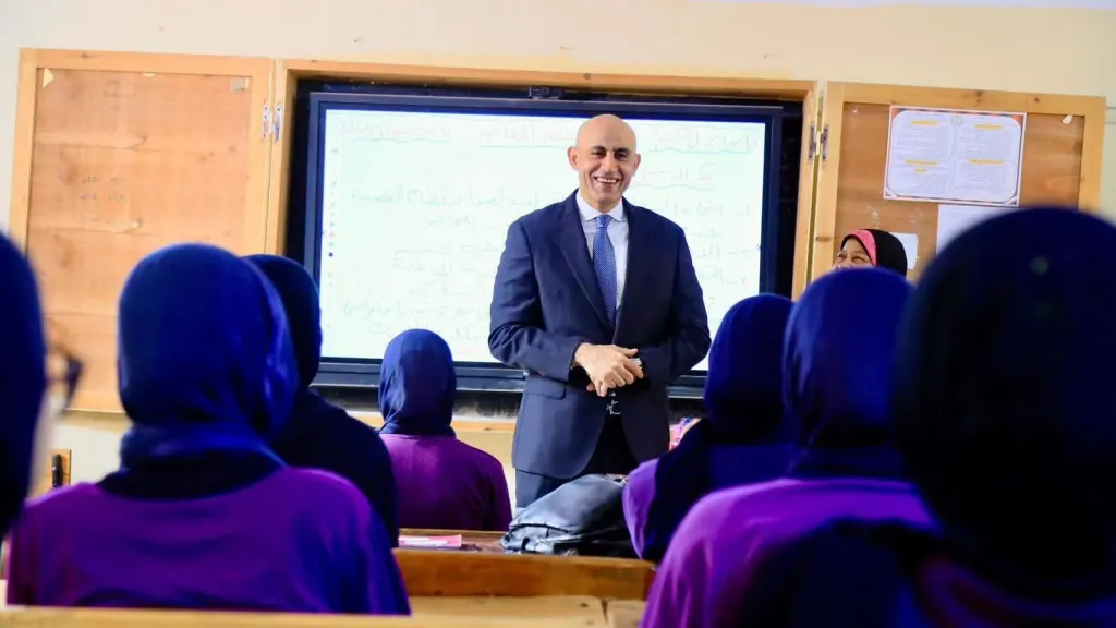 وزير التعليم: المعلم سيظل الركيزة الأساسية للعملية التعليمية وصانع الأجيال على مر العصور