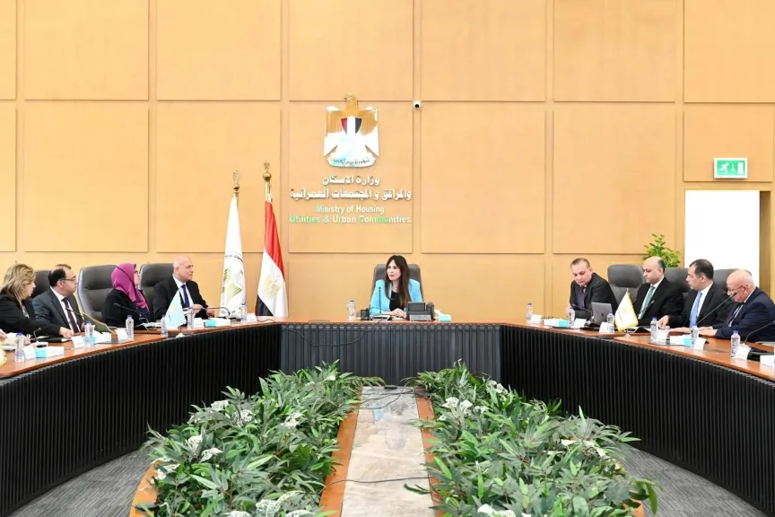 وزيرة الإسكان تعقد اجتماعًا موسعًا لمتابعة موقف تنفيذ مشروعات ”حياة كريمة”