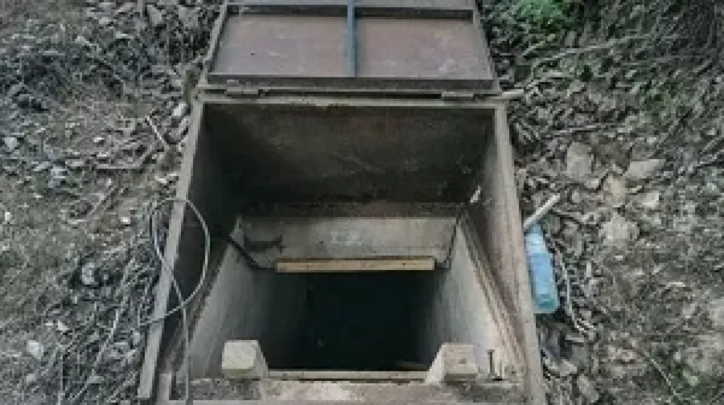 سوريا: إحباط تهريب 6 آلاف صاعق إلى لبنان واكتشاف نفق لتهريب الأسلحة في حمص