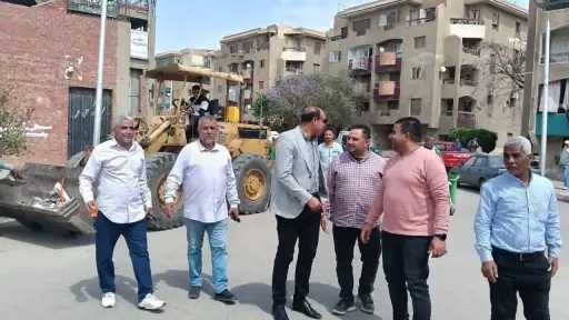 رئيس جهاز العبور يتابع أعمال تنفيذ الطبقة الأسفلتية بالمنطقة الصناعية الأولى