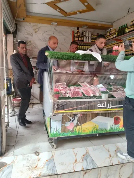 بتكليف من وزير الزراعة.. حملة مكبرة تداهم محلاً انتحل صفة الوزارة لبيع لحوم غير صالحة بالقليوبية