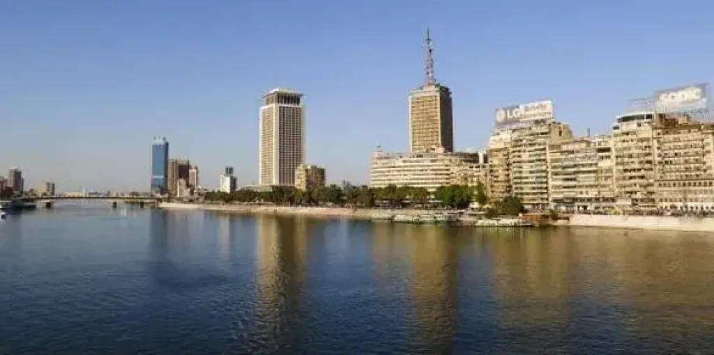 الأرصاد: تحسن طفيف في درجات الحرارة السبت.. وبرودة الليل لن تختفي قبل نهاية أبريل