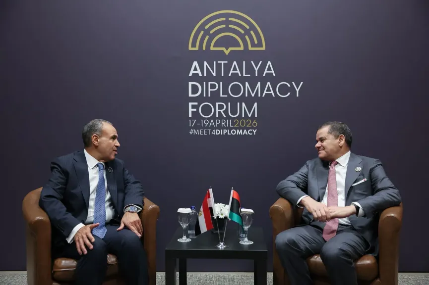 وزير الخارجية يؤكد للدبيبة الموقف المصري الداعم للدولة الليبية واستقرارها