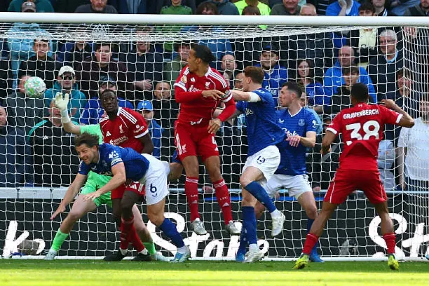 انتصر في 60 ملعبا.. رقم تاريخي لليفربول بعد الفوز على إيفرتون