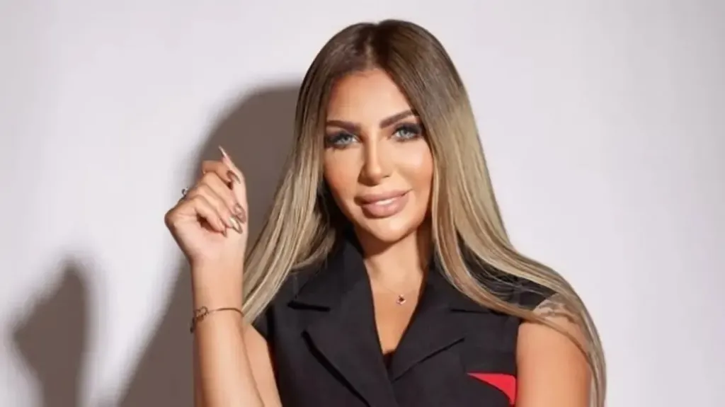 تأجيل محاكمة سارة خليفة بتهمة هتك عرض شاب لـ4 مايو