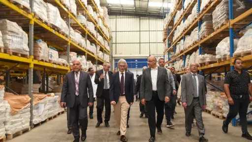 محافظ الإسكندرية ووفد الاتحاد الأوروبي يتفقدان المنطقة الحرة العامة بنطاق حي العامرية