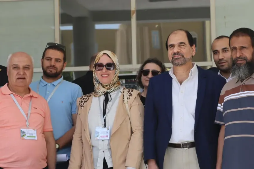 مشاركة دولية متميزة لعالِمة من جامعة مطروح في مؤتمر الجزائر حول الزراعة المستدامة