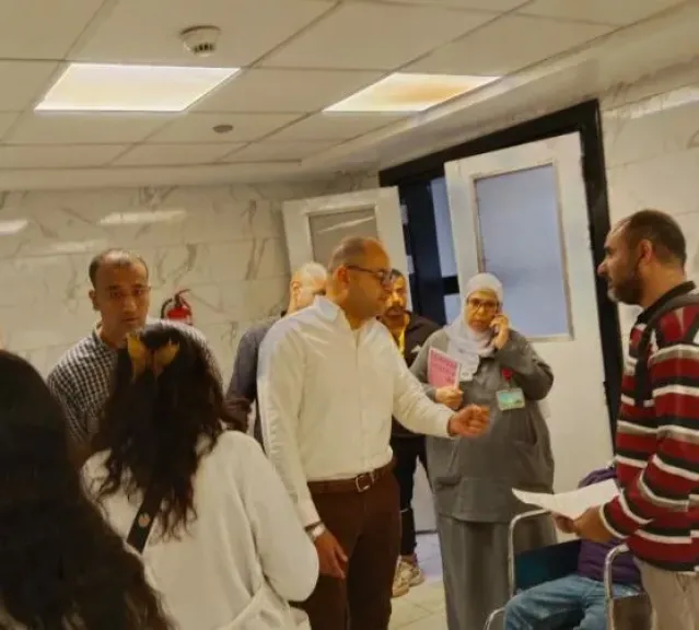 جولة مفاجئة بمستشفى طوارئ قصر العيني لضمان الانضباط وجاهزية الخدمة الطبية