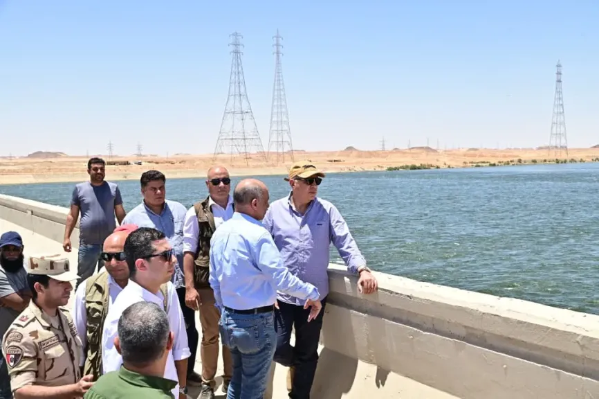 وزير الري: يتفقد مشروع تطوير خور وقناة مفيض توشكى لتأمين السد العالي