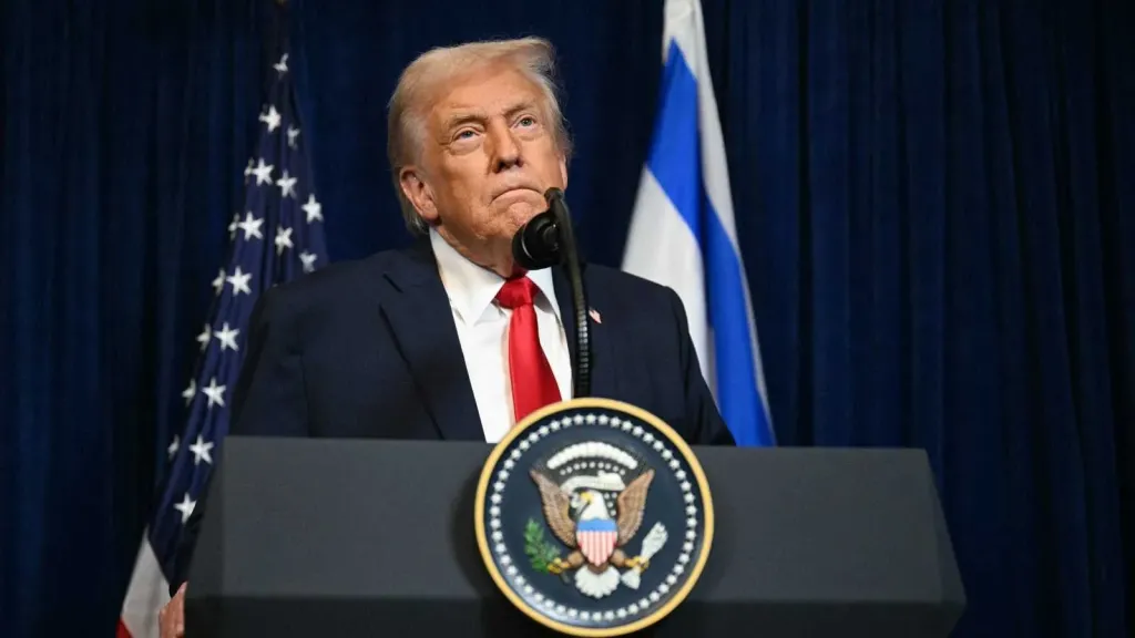 ترامب: إلغاء إرسال مفاوضين أمريكيين لباكستان لا يعني استئناف الحرب مع إيران