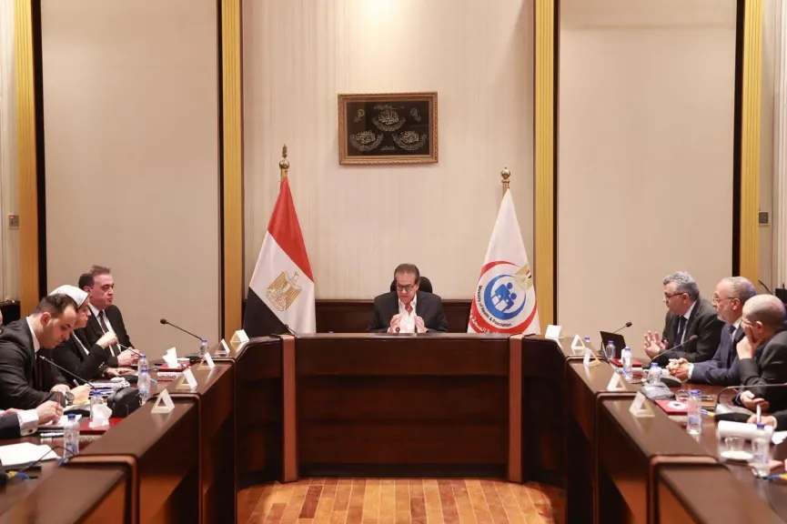 وزير الصحة يتابع تنفيذ مستشفى النيل للأطفال بمدينة النيل الطبية