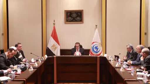 وزير الصحة يتابع تنفيذ مستشفى النيل للأطفال بمدينة النيل الطبية