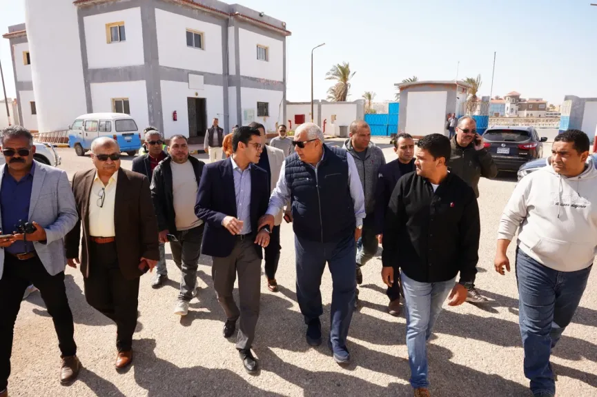 محافظ مطروح يتفقد  تحلية كليوباترا  والإطمئنان على. كفاءة الإنتاج لتعزيز إمدادات مياه الشرب