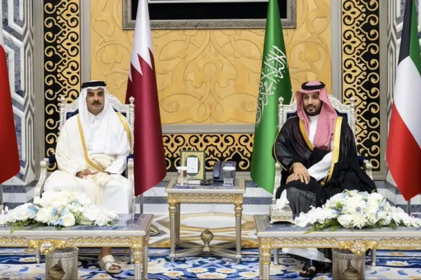 أمير قطر: القمة التشاورية في جدة تجسد الموقف الخليجي الموحد تجاه الأوضاع الراهنة