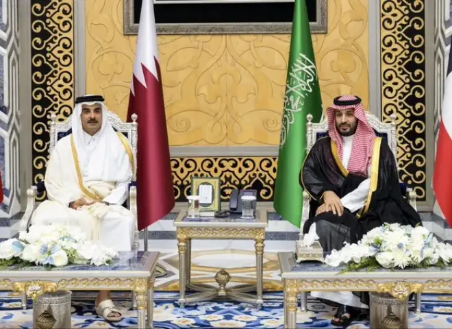 أمير قطر: القمة التشاورية في جدة تجسد الموقف الخليجي الموحد تجاه الأوضاع الراهنة