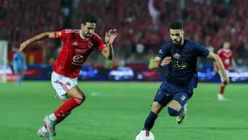 طرح تذاكر قمة الأهلي والزمالك في الدوري المصري