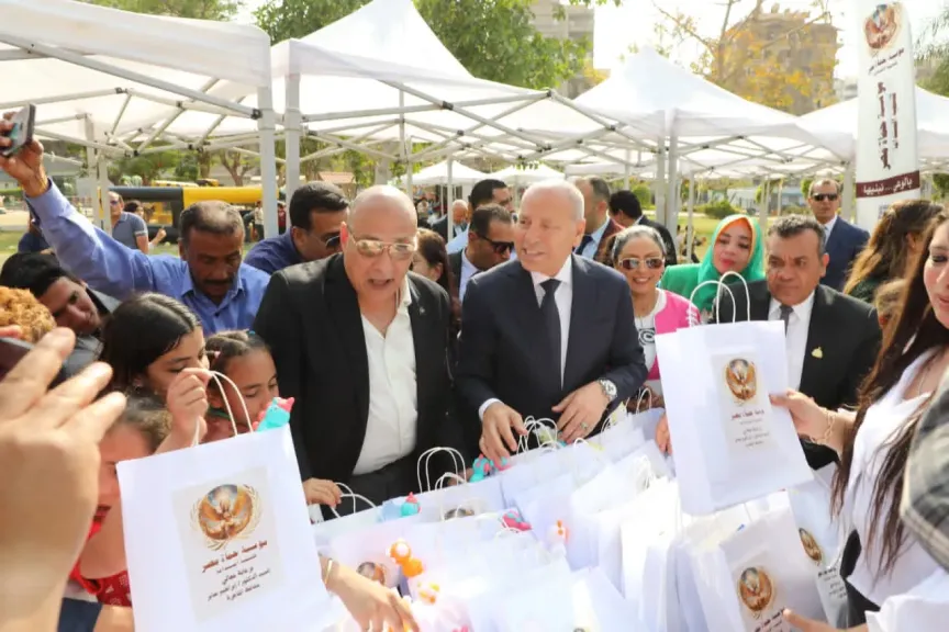 محافظ القاهرة يشهد احتفالية يوم اليتيم بحديقة الطفل بمدينة نصر