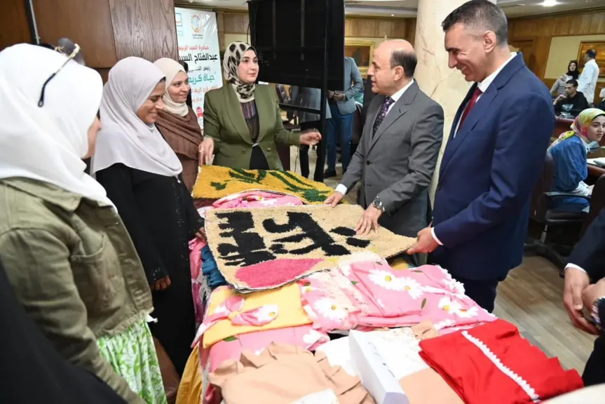 محافظ الغربية يسلم 56 فرصة تشغيل  في عيد العمال دعمًا للشباب وذوي الهمم والمرأة المعيلة