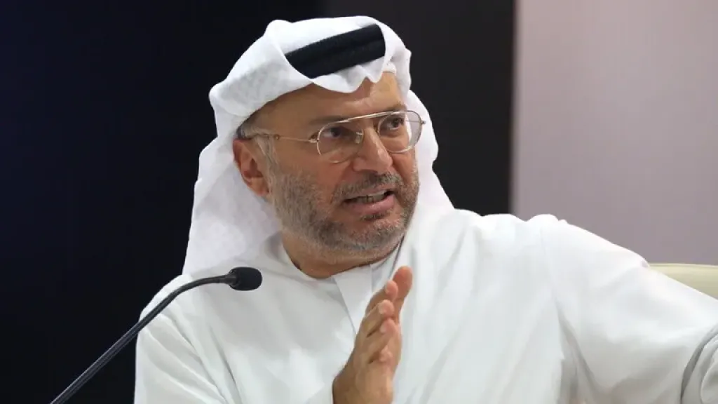 قرقاش: لا يمكن الوثوق في أي ترتيبات إيرانية بشأن مضيق هرمز
