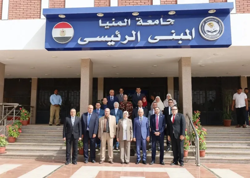 رئيس جامعة المنيا يستقبل المراجعين الخارجيين لهيئة ضمان الجودة والاعتماد لتقييم كليتي التربية والحاسبات