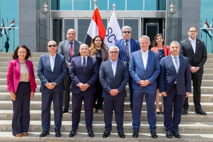رئيس اقتصادية قناة السويس يستقبل الأمين العام لمنظمة التعاون الاقتصادي والتنمية لبحث تعزيز التعاون